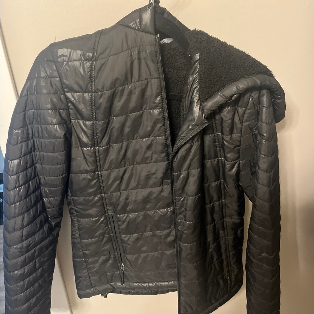 Women's Black Puffer Jacket